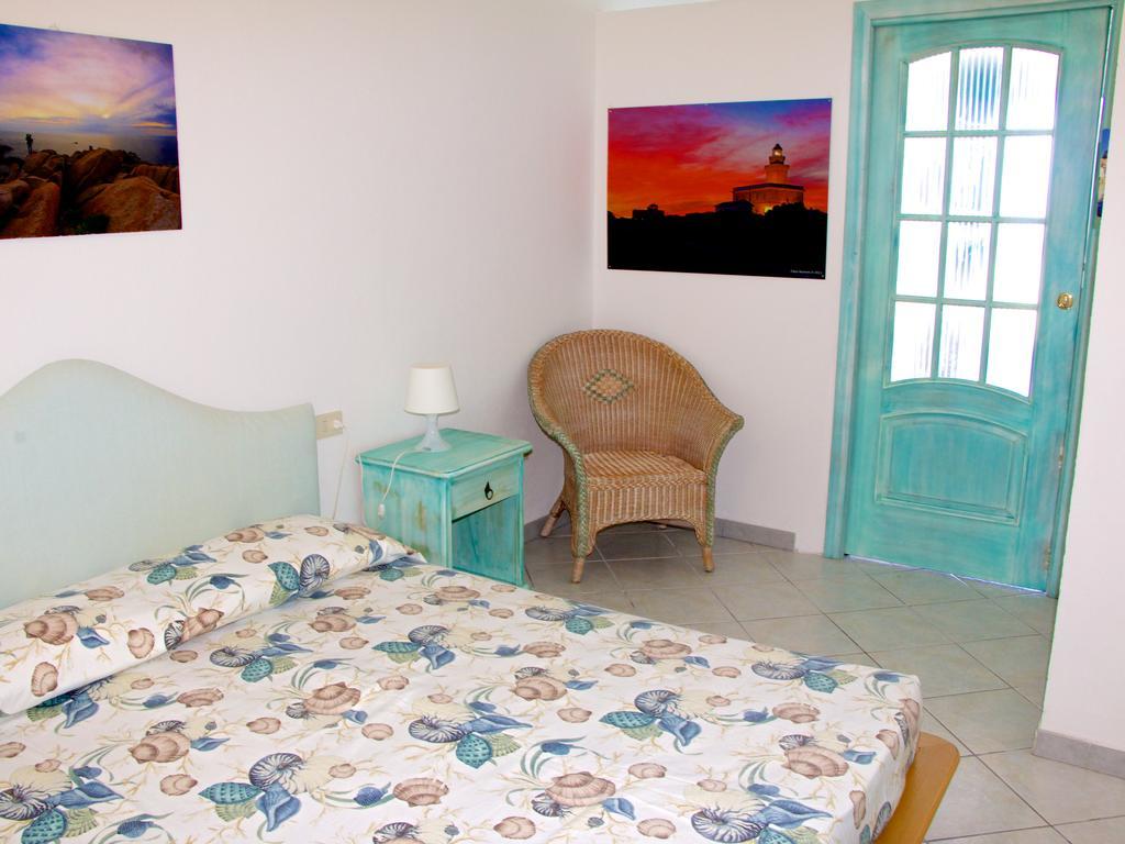 Capo Testa Vista Mare Екстериор снимка