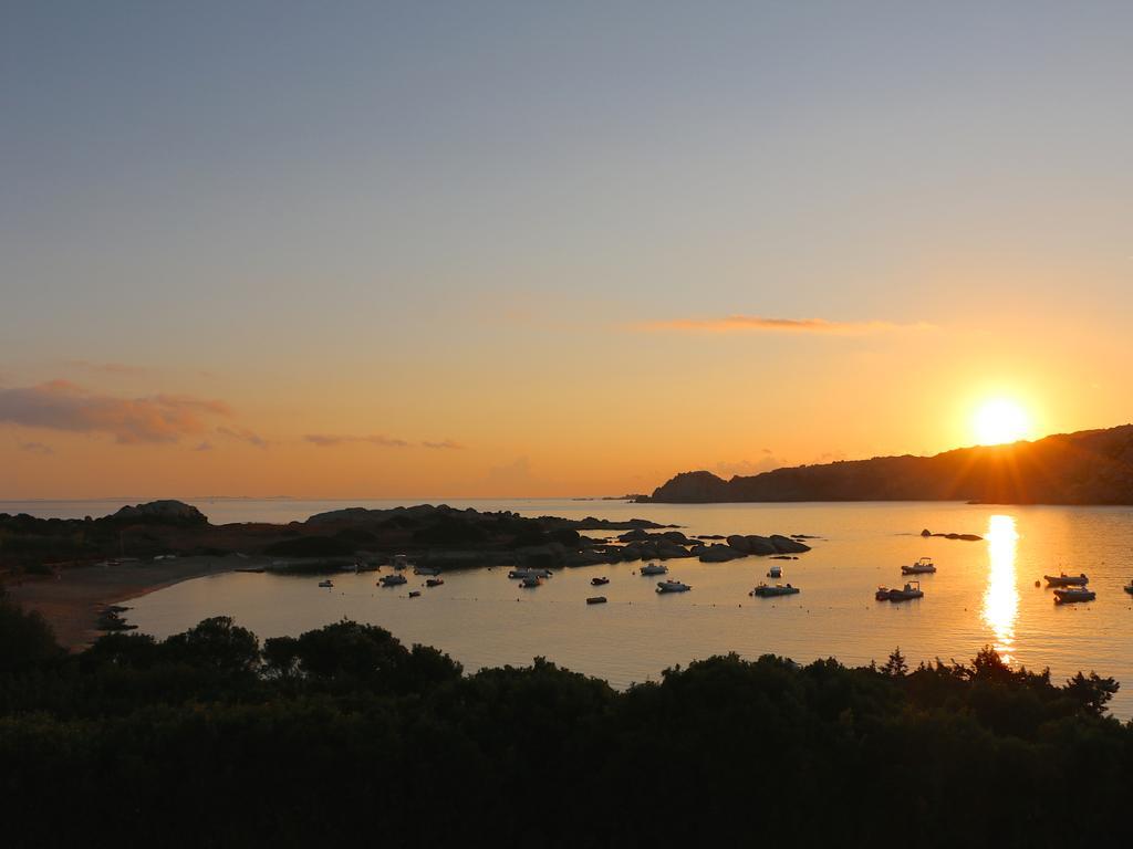 Capo Testa Vista Mare Екстериор снимка